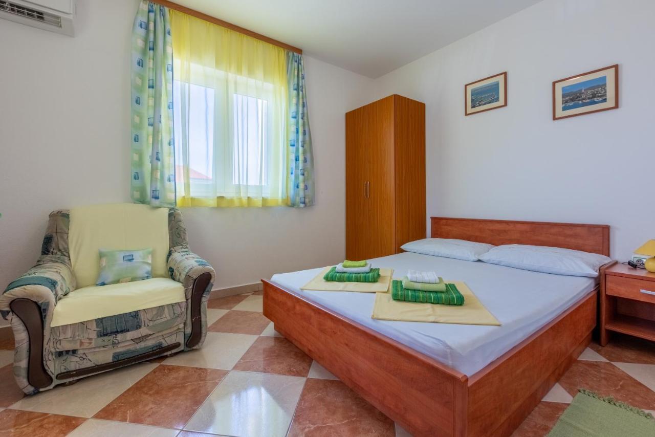 Apartmani Jaric Novi Vinodolski Exterior foto