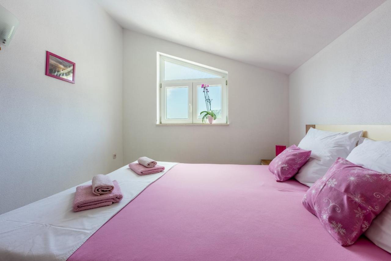 Apartmani Jaric Novi Vinodolski Exterior foto