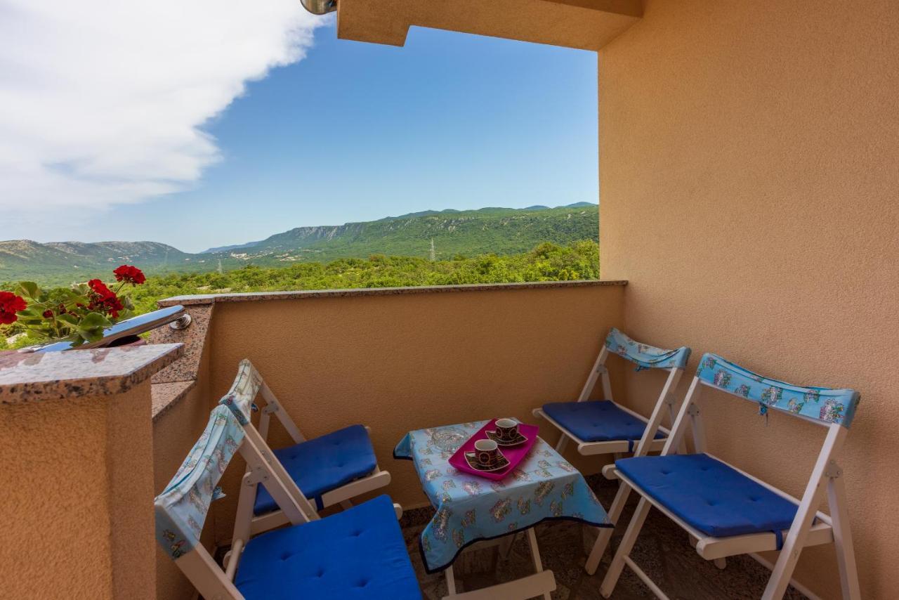 Apartmani Jaric Novi Vinodolski Exterior foto