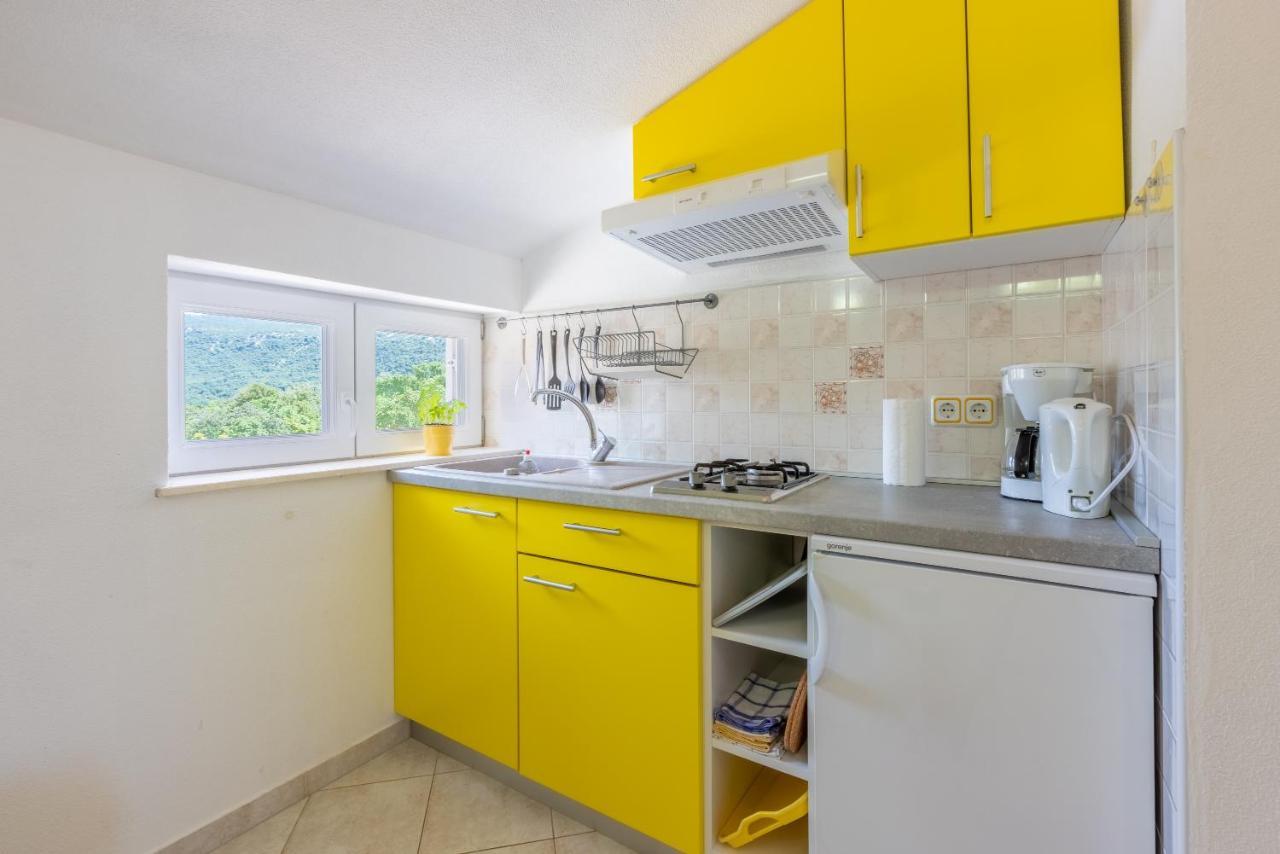 Apartmani Jaric Novi Vinodolski Exterior foto