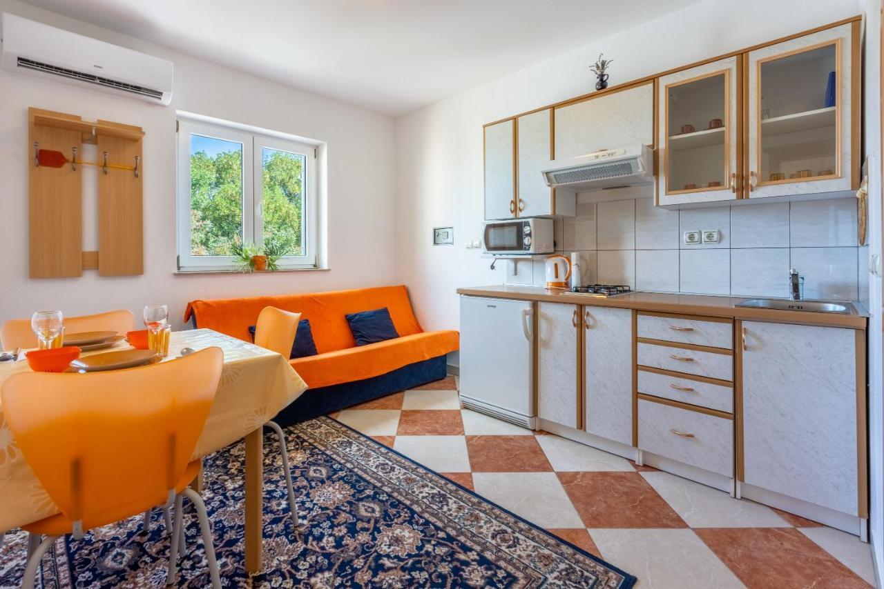 Apartmani Jaric Novi Vinodolski Exterior foto