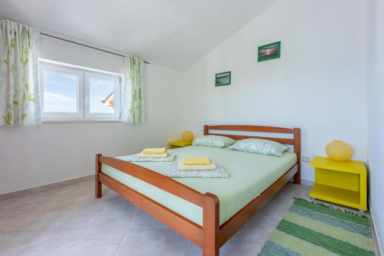 Apartmani Jaric Novi Vinodolski Exterior foto