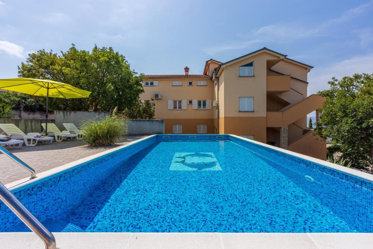 Apartmani Jaric Novi Vinodolski Exterior foto