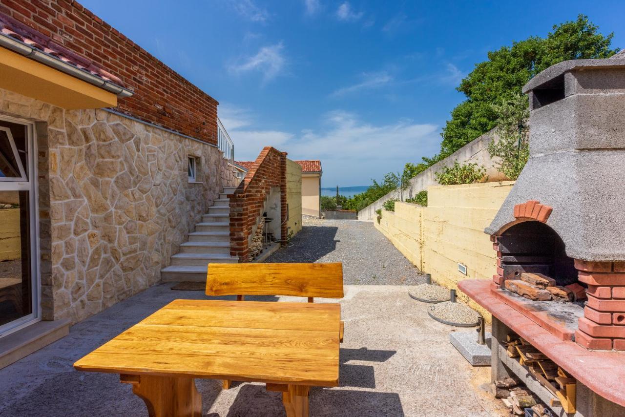 Apartmani Jaric Novi Vinodolski Exterior foto