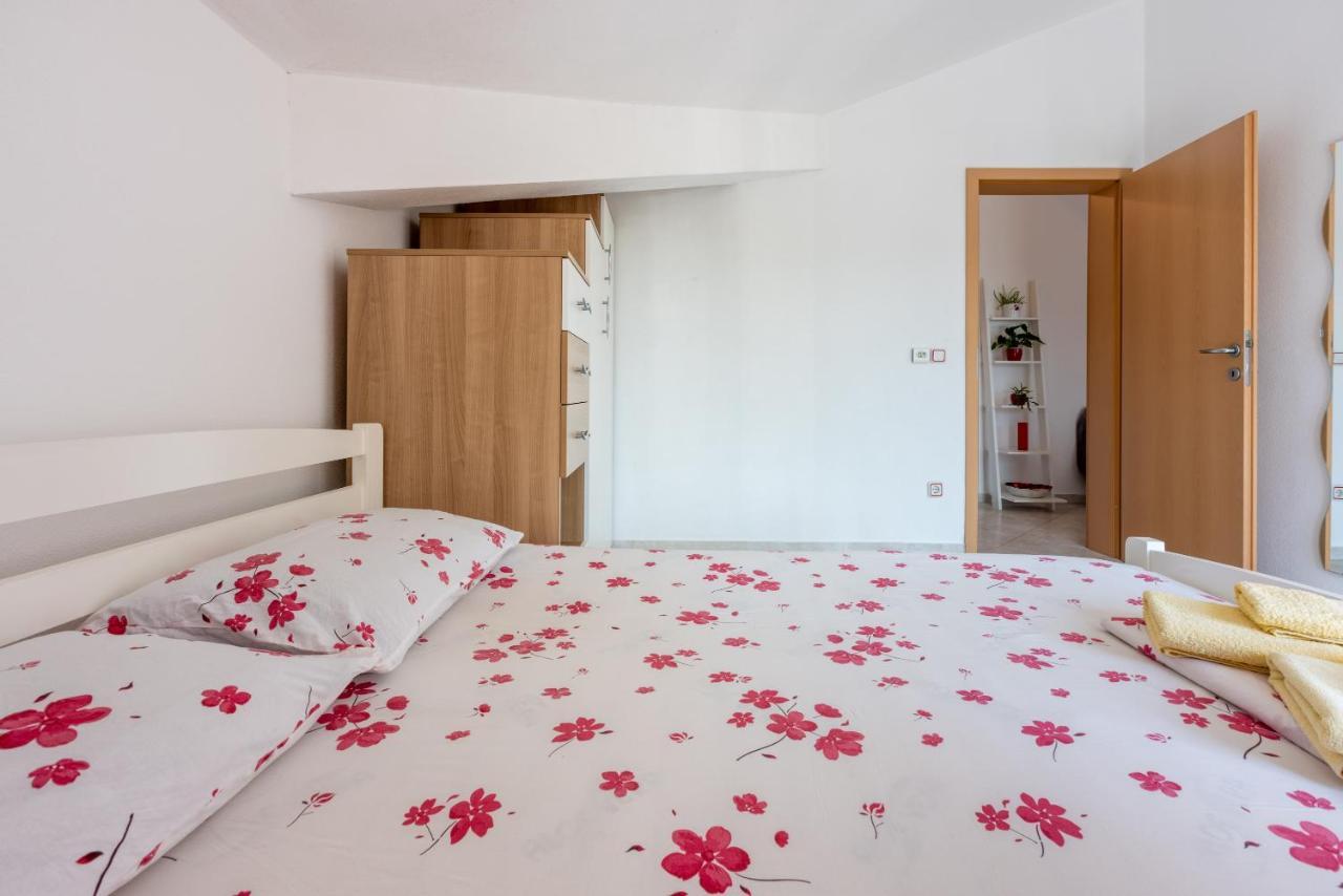 Apartmani Jaric Novi Vinodolski Exterior foto